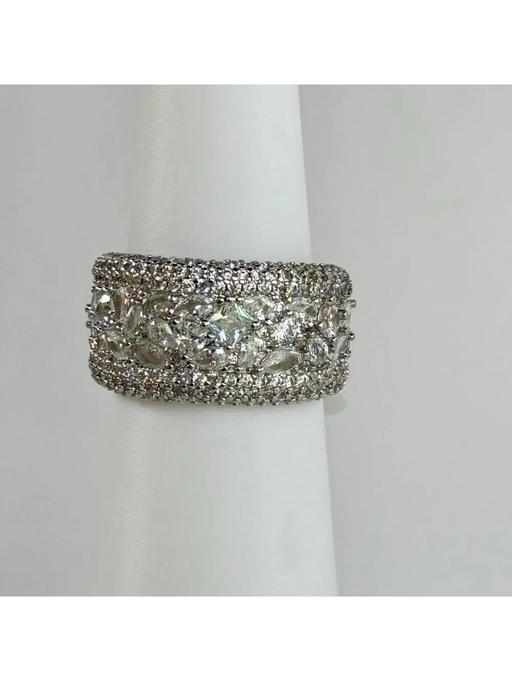 Bomb Party April Ring Sz 9 